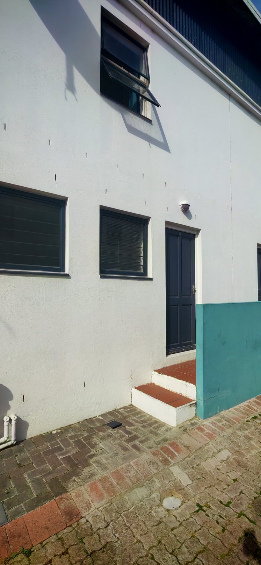 2 Bedroom Property for Sale in Maitland Western Cape